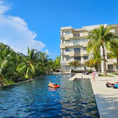 By The Sea Beach Luxury Resort - Batu Feringgi Dış mekan fotoğraf